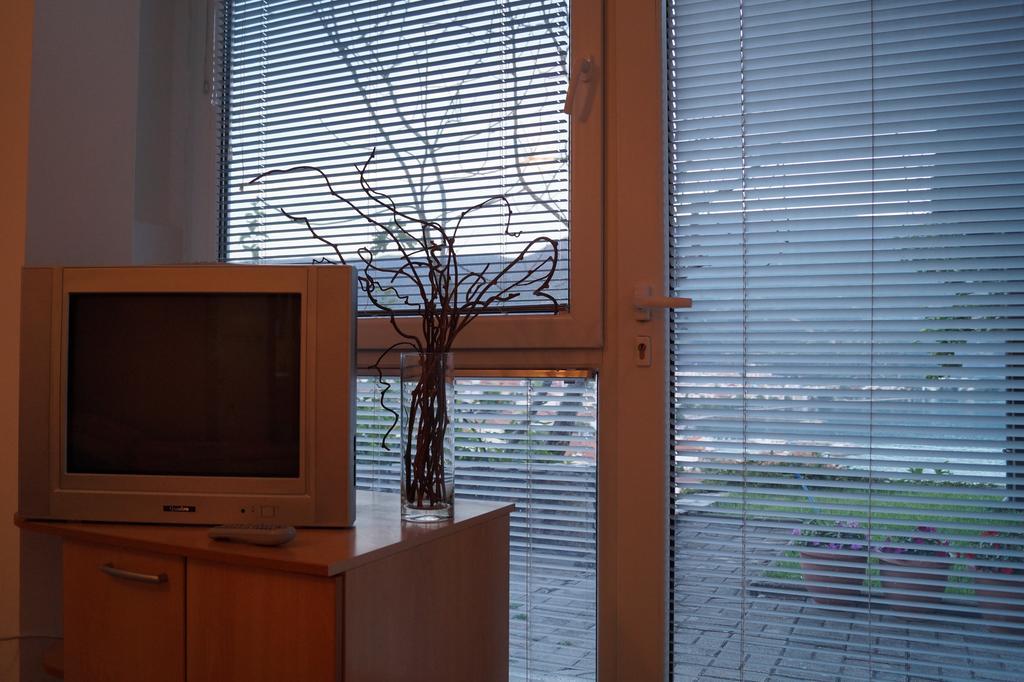 Snegar Apartments Охрид Экстерьер фото