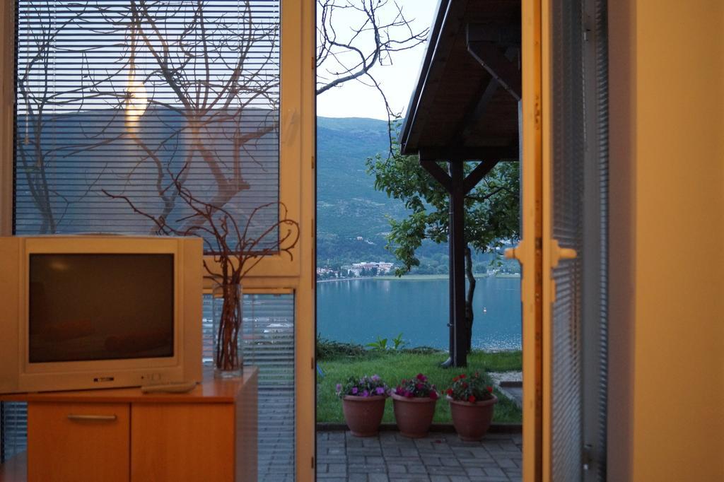 Snegar Apartments Охрид Экстерьер фото